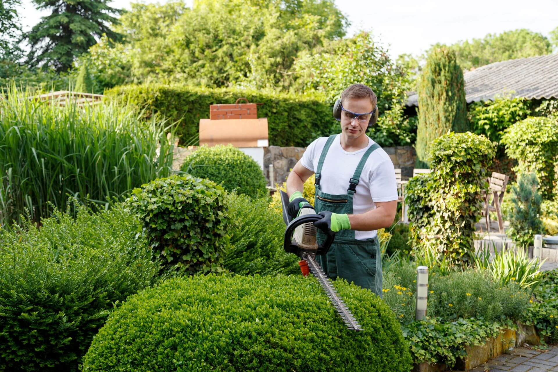 facility-management-mimarbau-gmbh-hausmeister-service